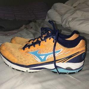 MIZUNO Running Shoes